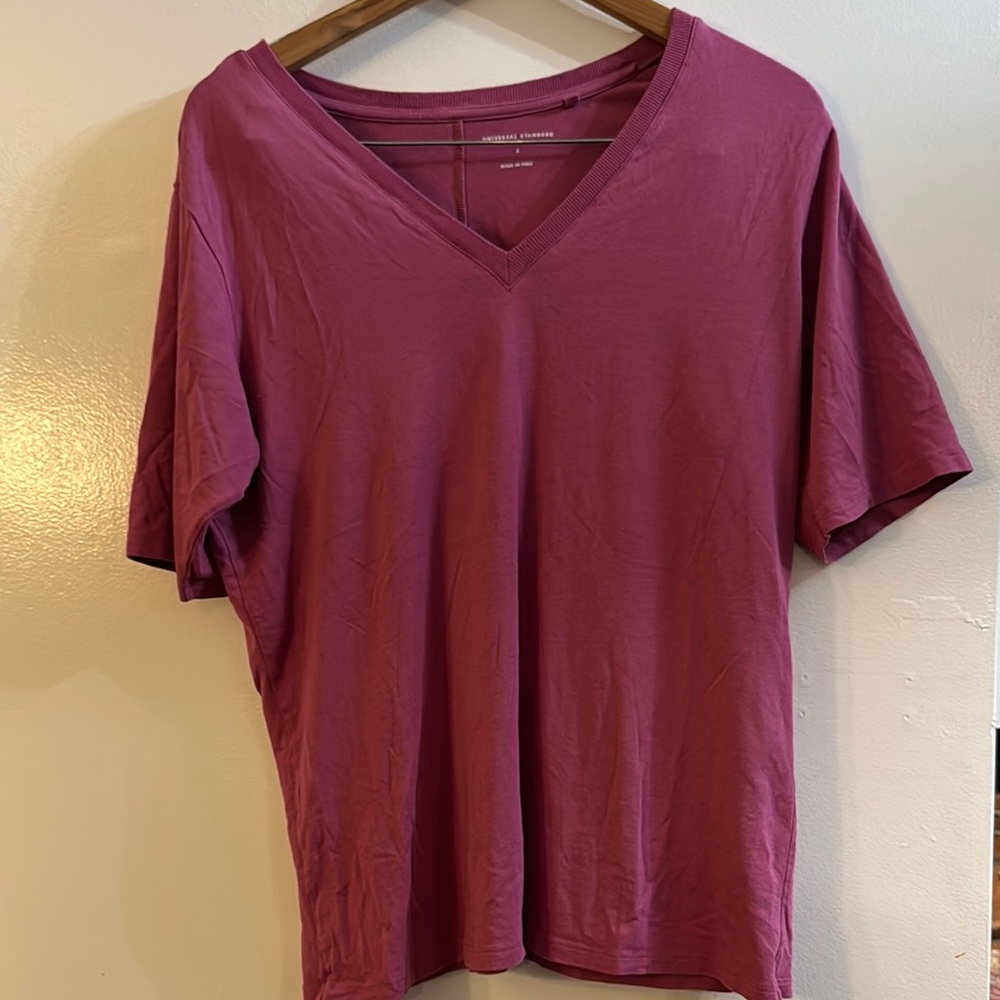 Universal standard Short Sleeve Tee